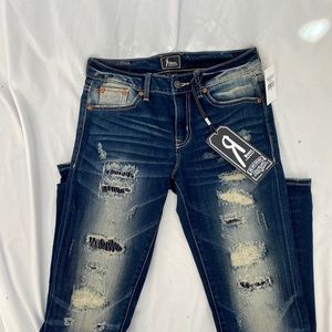 Rock Revival Distressed Skinny Jeans sz 26 NWT